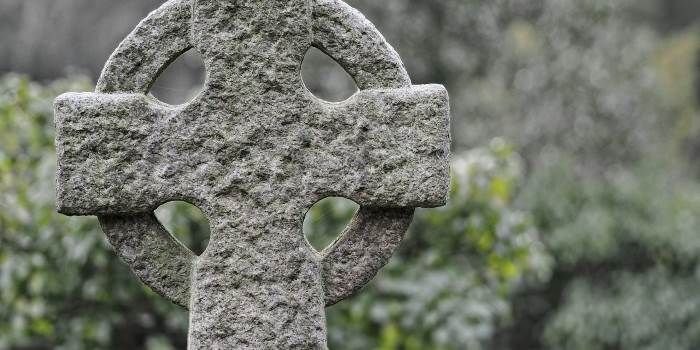 gaelic cross stone